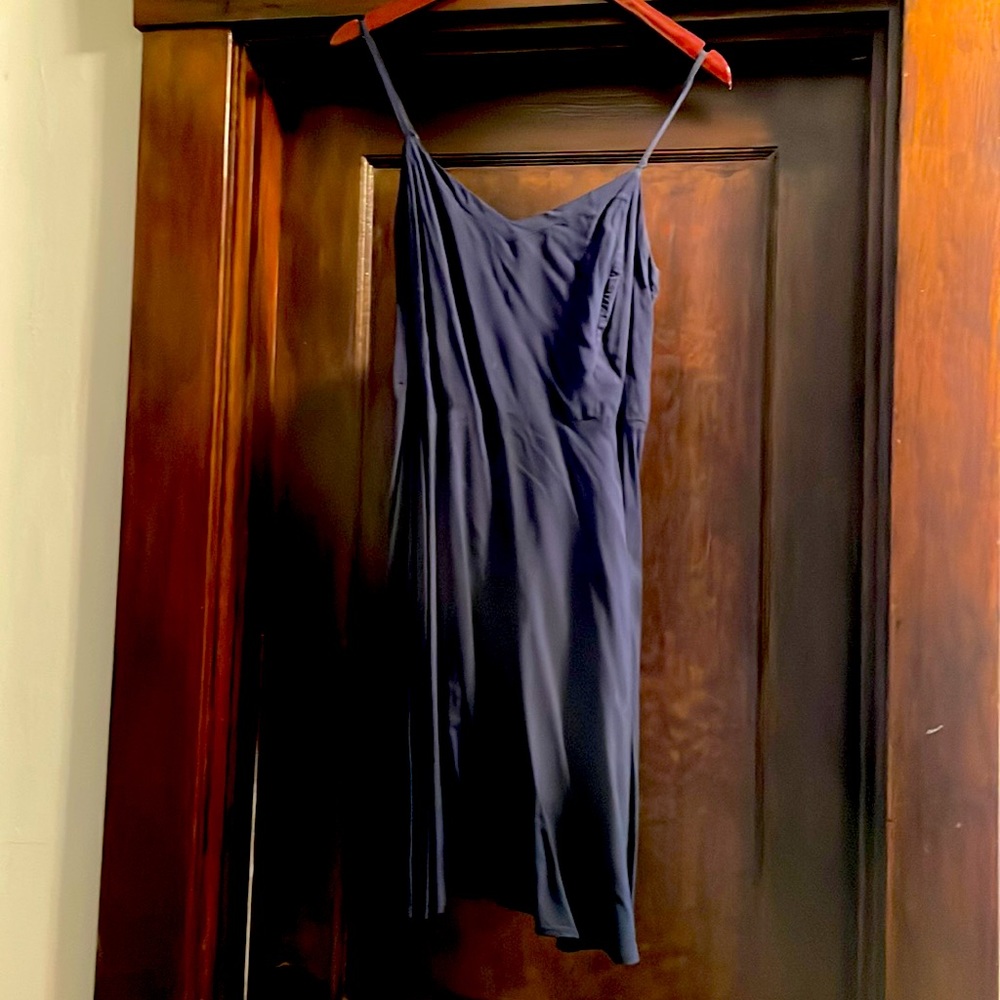 V-neck silky smooth dress